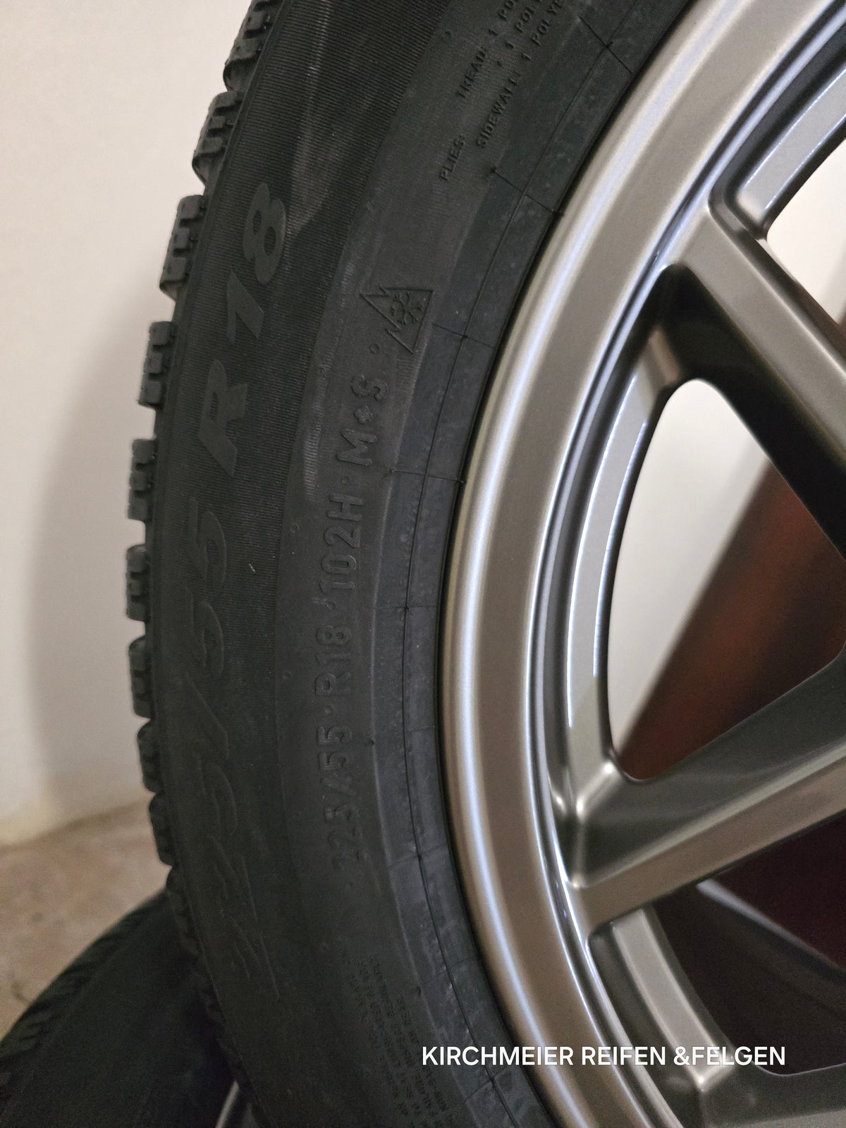 BMW 5 Series G60/G61 & i5 Winter Wheel and Tire Sets 18 Inch 225/55 R18 Original New