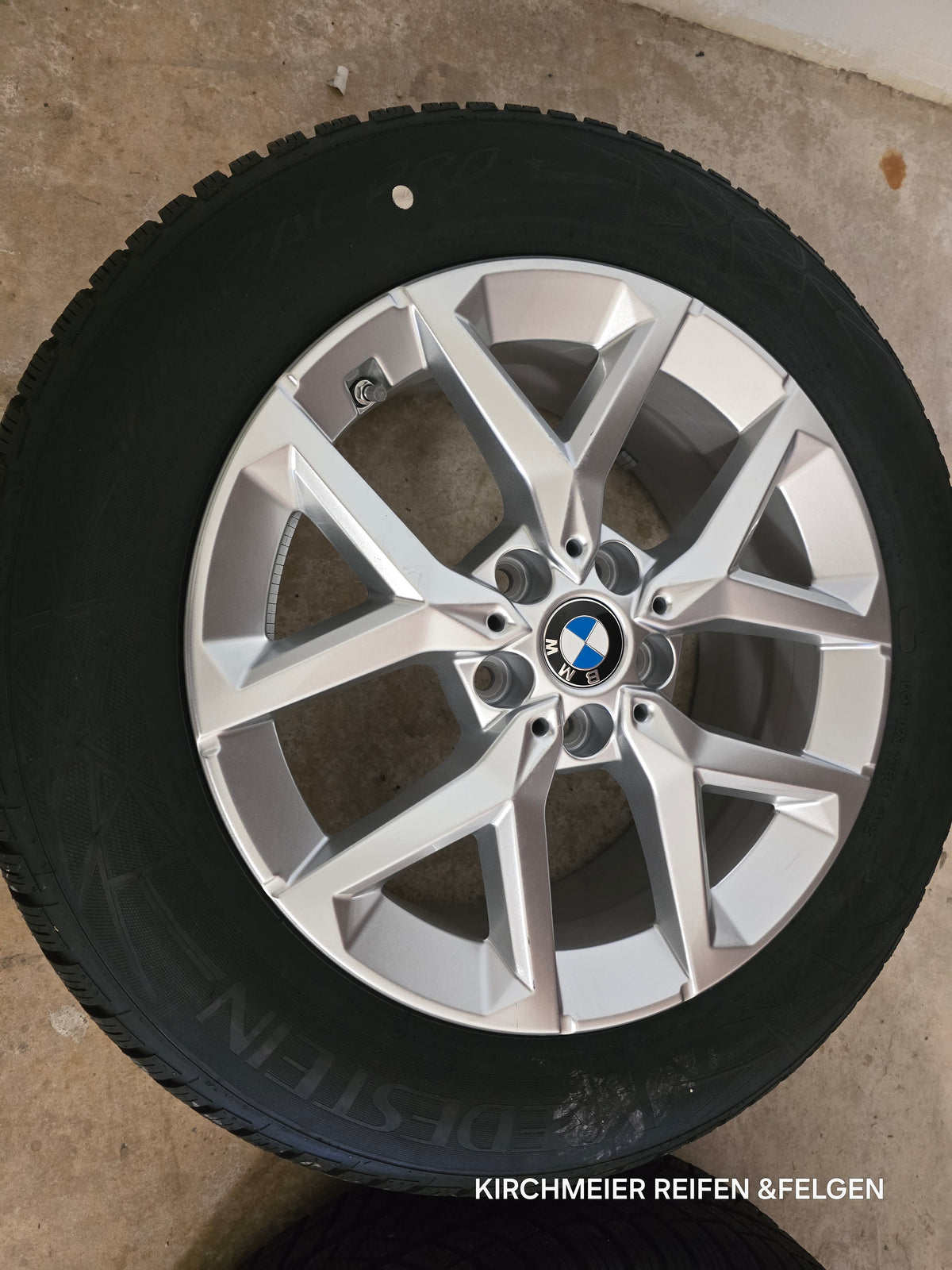 BMW X1 U11 X2 U10 Winter Complete Wheels 17 Inch 205-65 R17 Original New