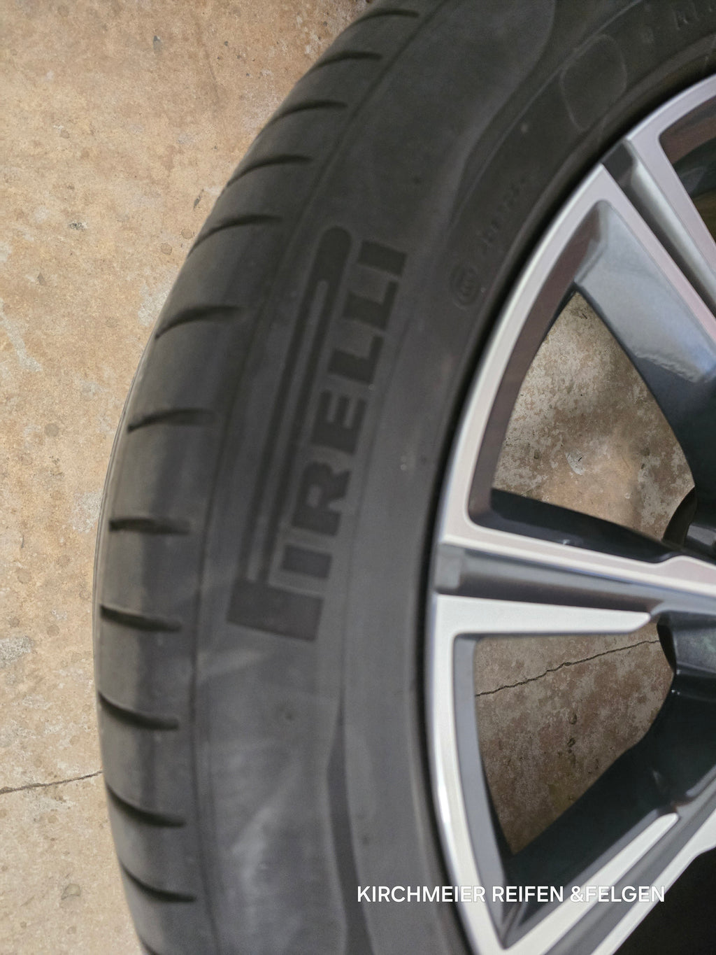 BMW X5 G05 & X6 G06 20 Zoll Sommerkompletträder 275/45 & 305/40 R20 740M Gebraucht