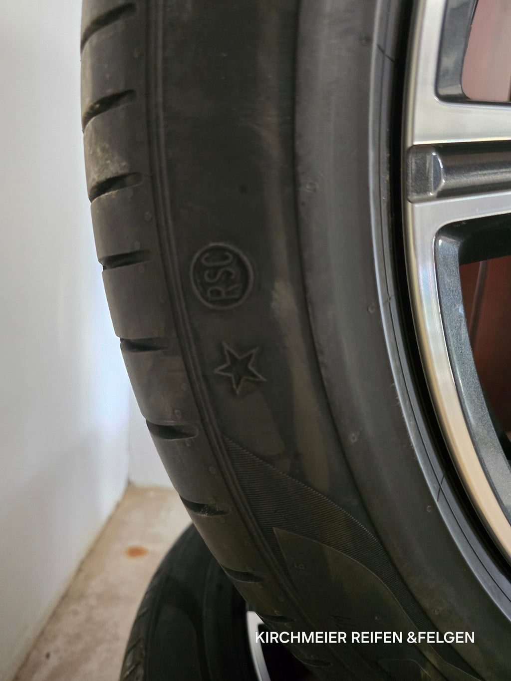 BMW X5 G05 & X6 G06 20 Zoll Sommerkompletträder 275/45 & 305/40 R20 740M Gebraucht
