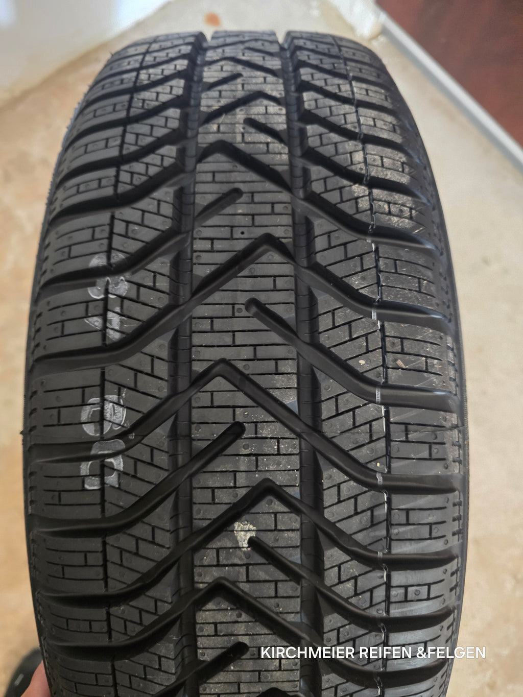 BMW 1er F40 2er F44 Winterkompletträder 17 Zoll 195-55 R17 Original Neu