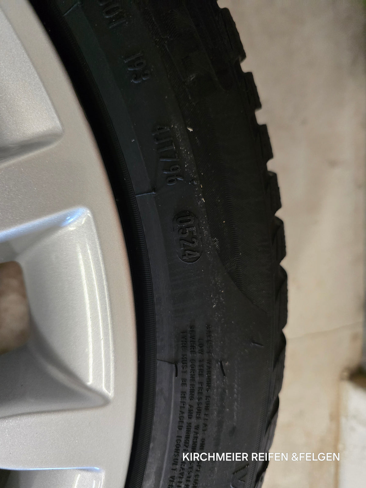 BMW 5er G30 G31 Winterkompletträder 18 Zoll 245-45 R18 Original Neu