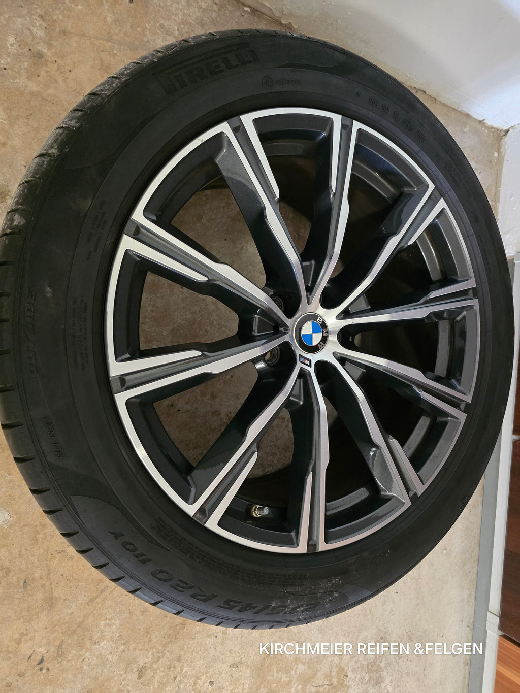 BMW X5 G05 & X6 G06 20 Zoll Sommerkompletträder 275/45 & 305/40 R20 740M Gebraucht