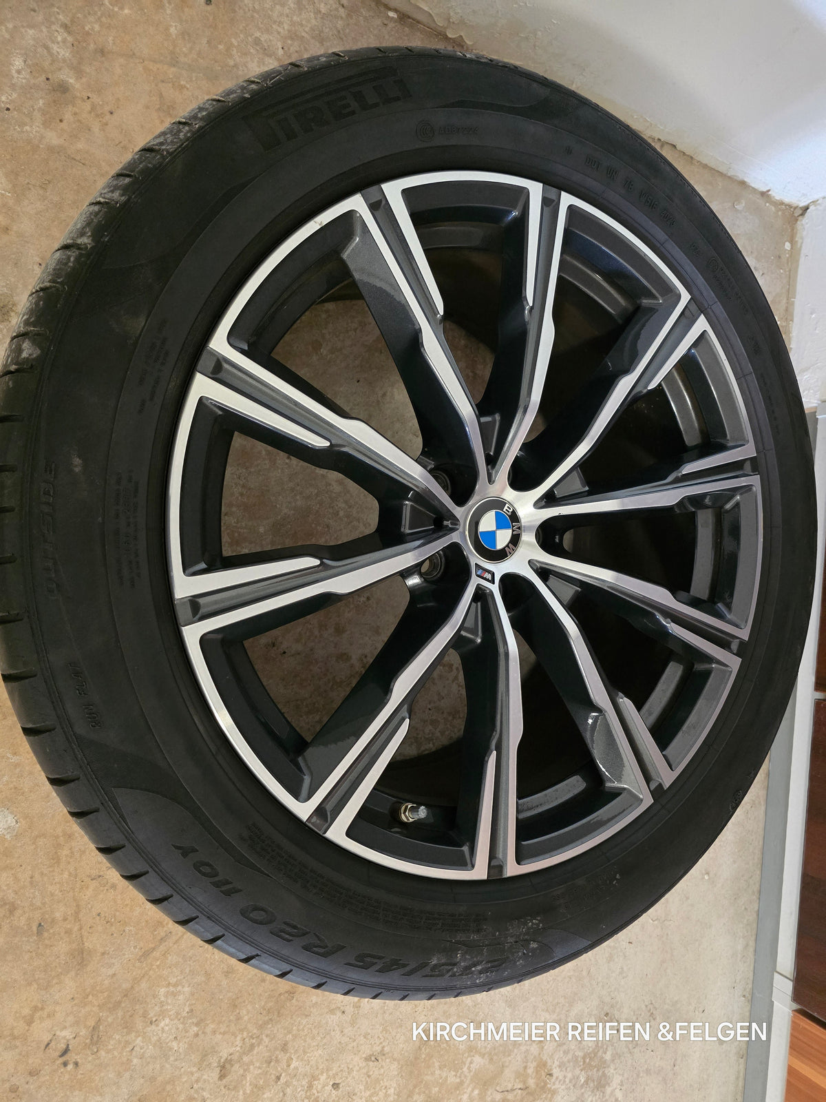 BMW X5 G05 & X6 G06 20 Zoll Sommerkompletträder 275/45 & 305/40 R20 740M Gebraucht